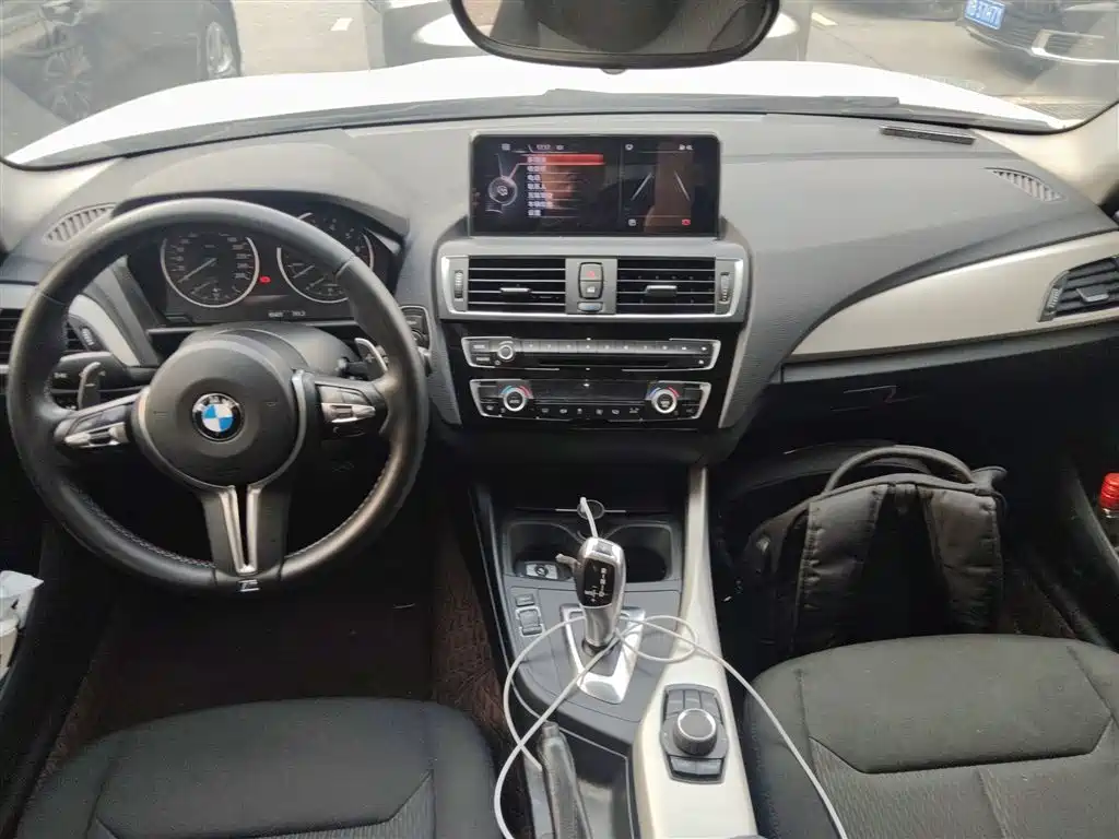 BMW 1 Series 2016 — фото 10