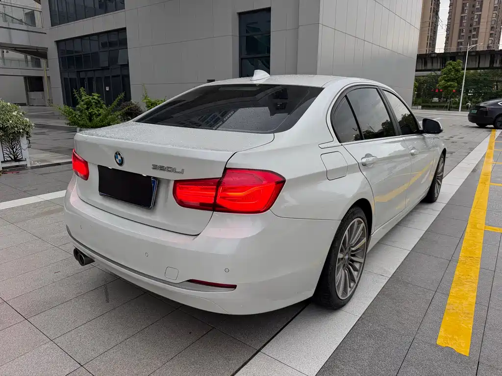 BMW 3 Series 2018