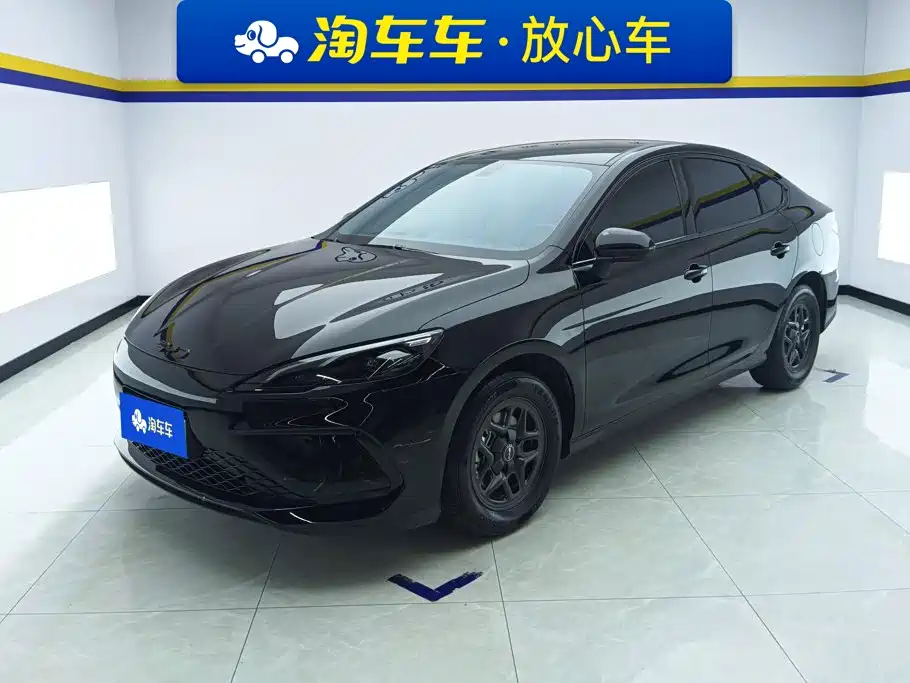 BYD Seal 05 DM-i 2025 — фото 1