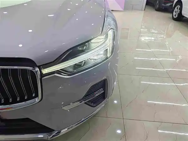 Volvo XC60 2022