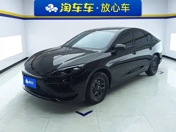 BYD Seal 05 DM-i 2025