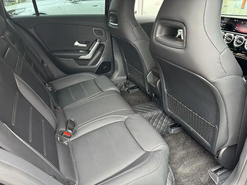 Mercedes-Benz A-Class AMG 2026 — фото 15