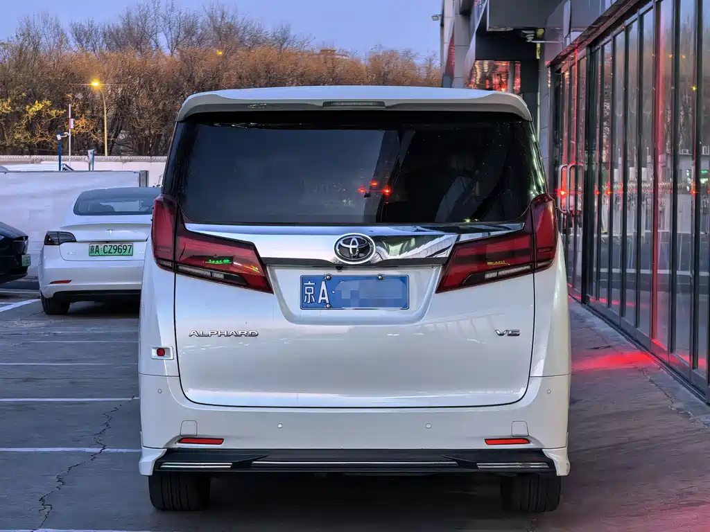 Toyota Alphard 2018 — фото 4