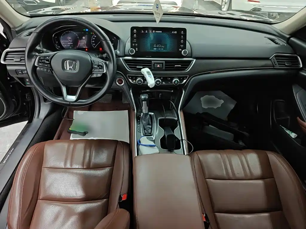 Honda Accord 2018 — фото 10