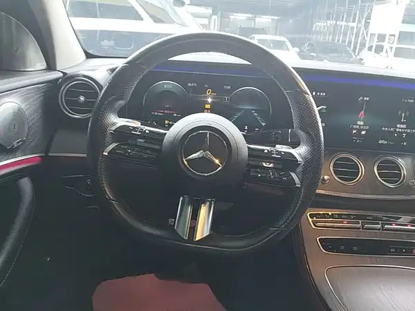 Mercedes-Benz E-Class 2021