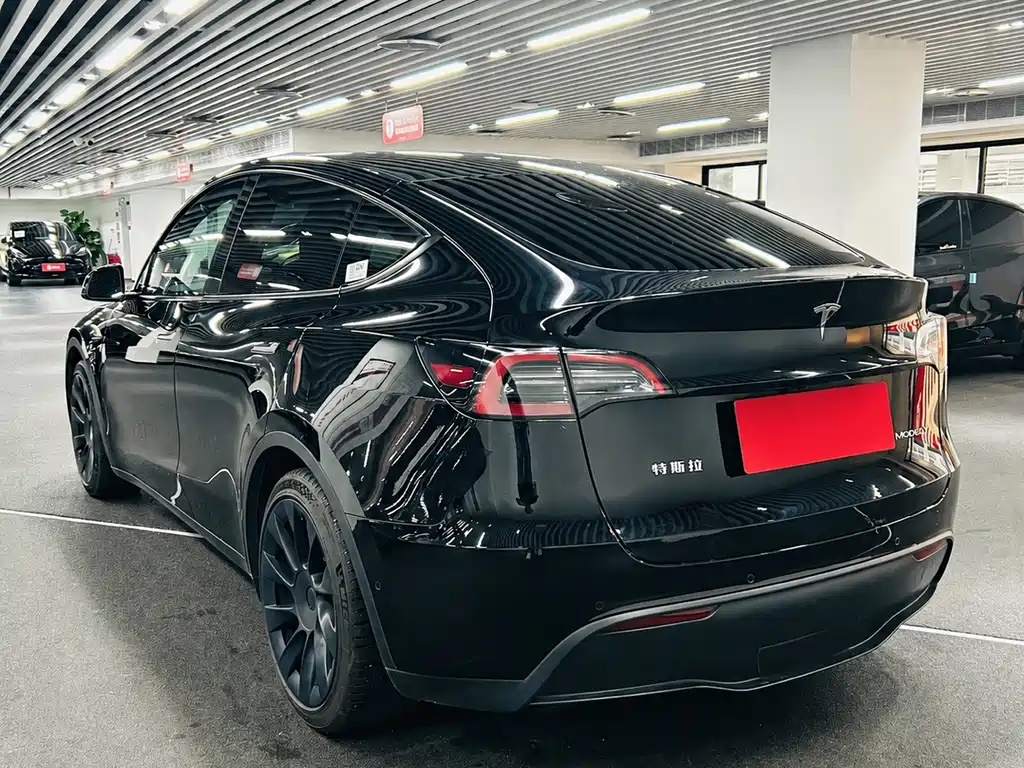 Tesla Model Y 2022 — фото 6