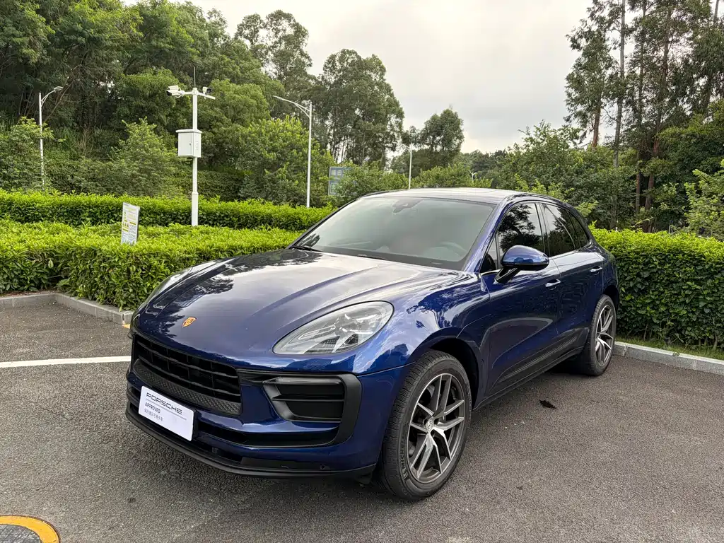 Porsche Macan 2024 — фото 1