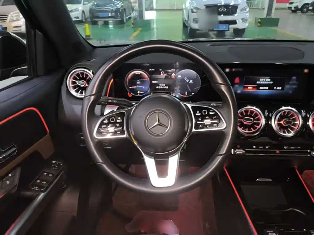 Mercedes-Benz GLB 2023 — фото 11