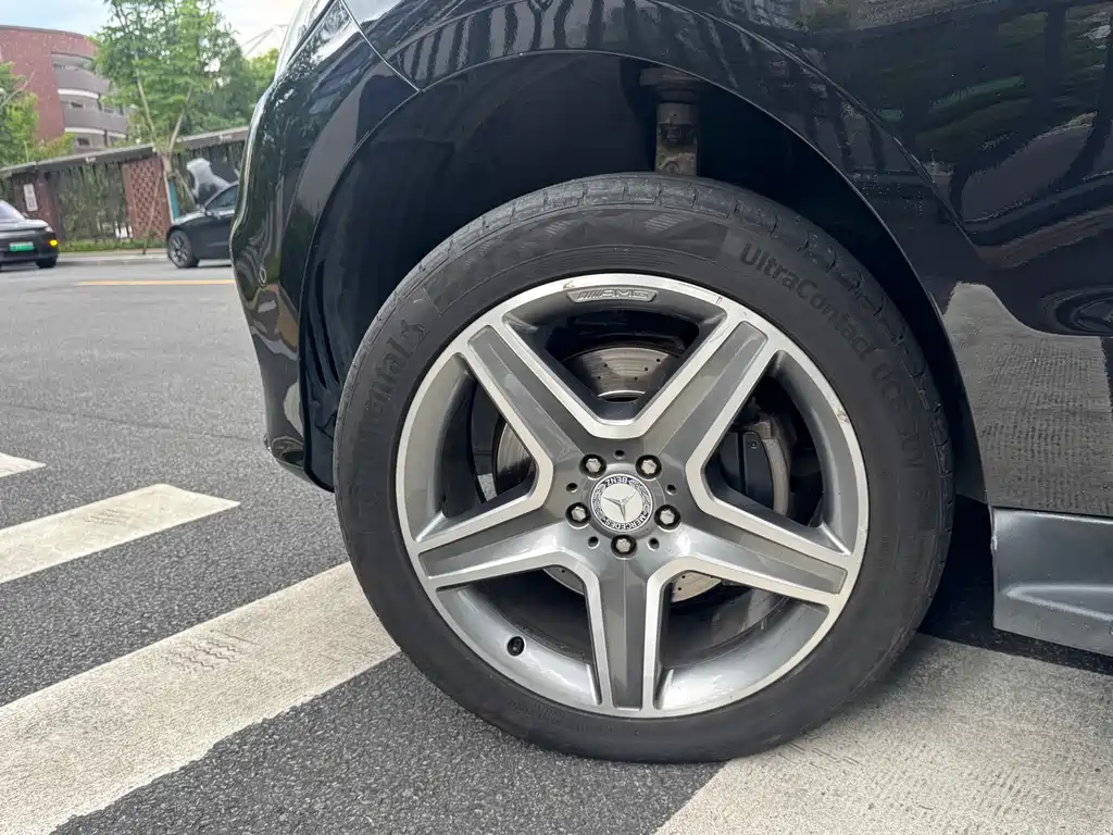 Mercedes-Benz GLE 2016
