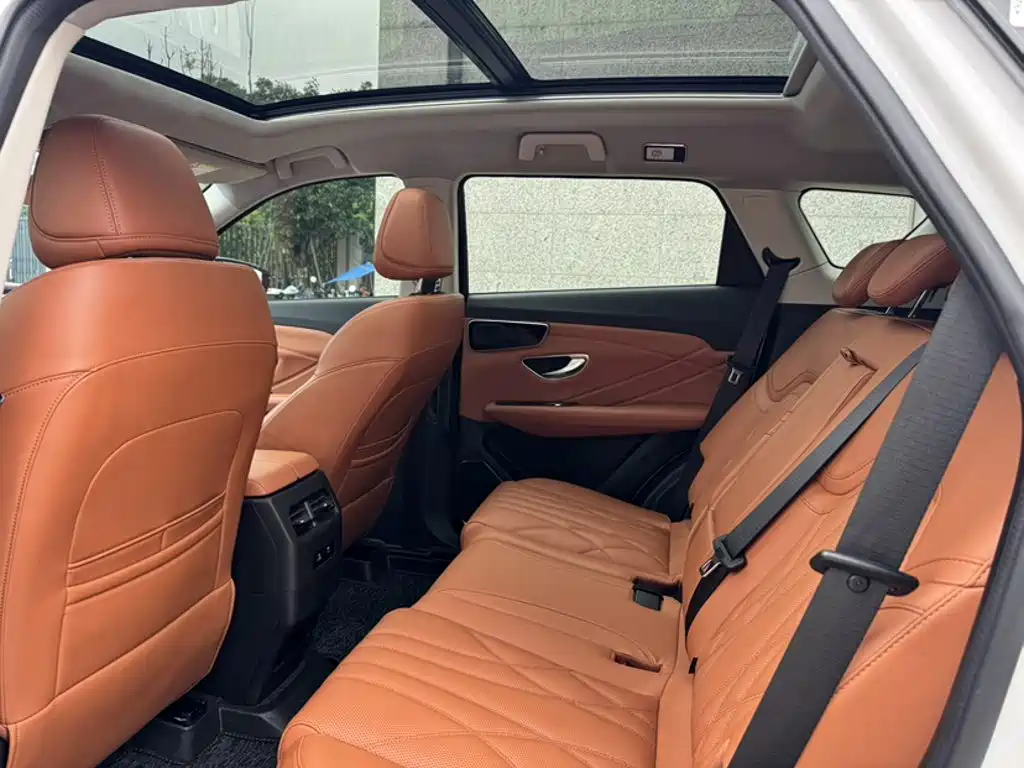 Jetour X70 PLUS 2024 — фото 14