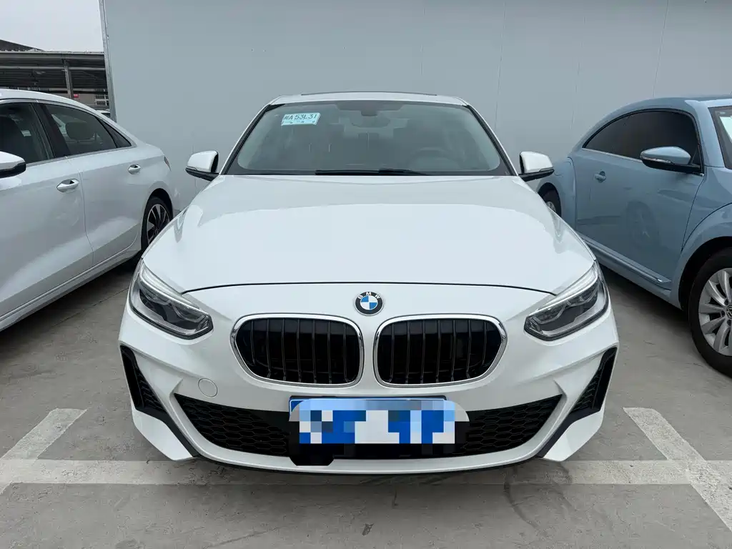 BMW 1 Series 2019 — фото 2