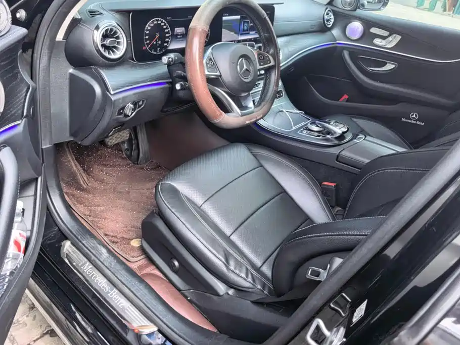 Mercedes-Benz E-Class 2018 — фото 9