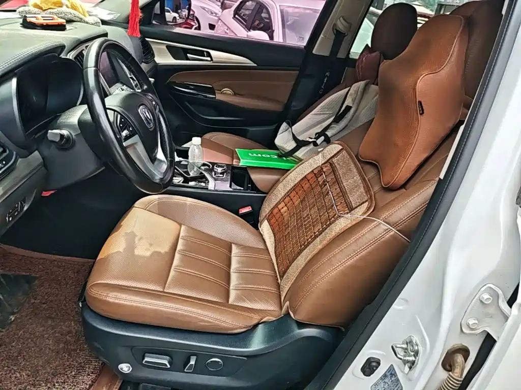 Changan CS95 2018 — фото 15