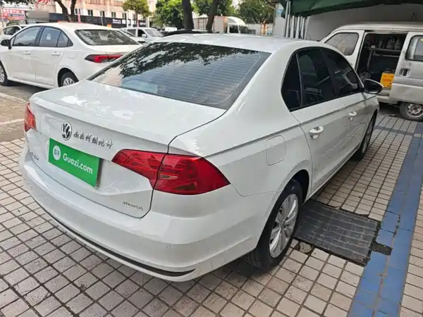 Volkswagen Bora 2021