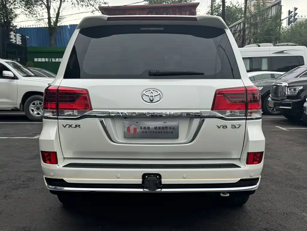 Toyota Land Cruiser 2019 — фото 15