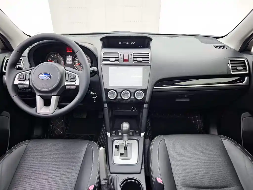 Subaru Forester 2016 — фото 6