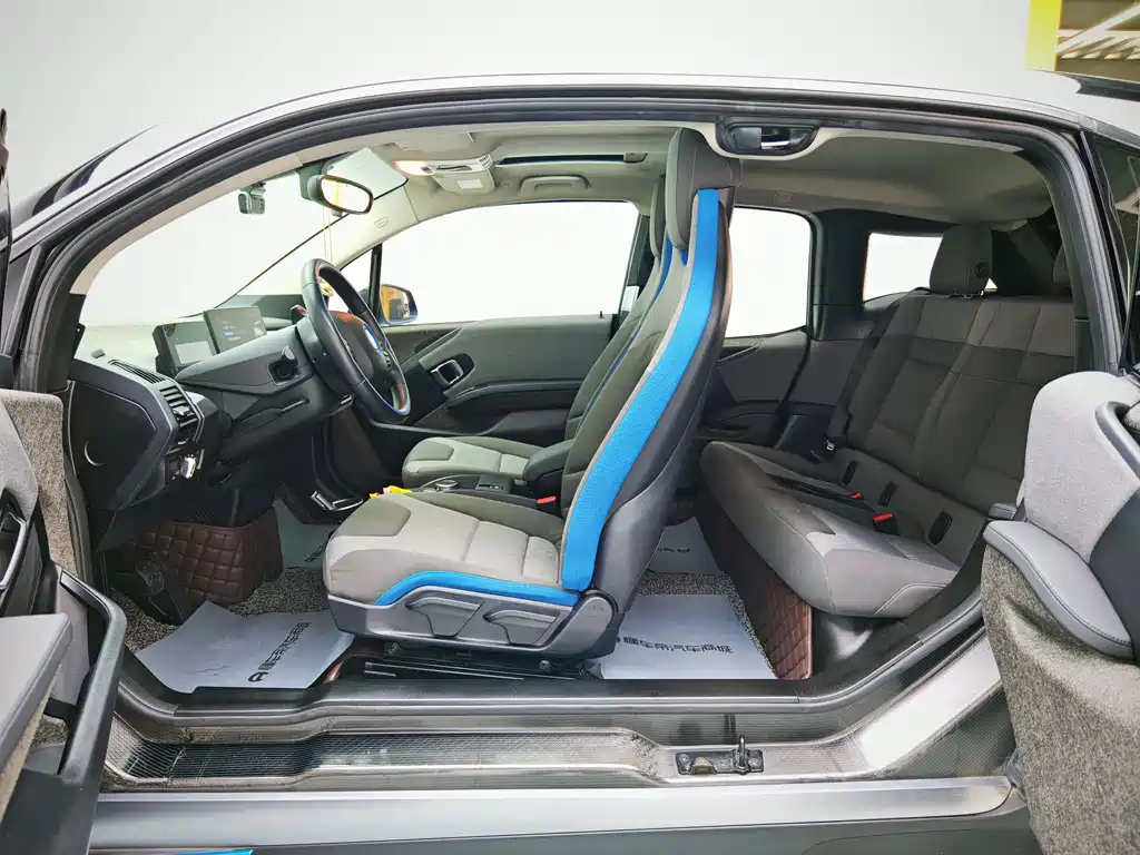 BMW i3 2018 — фото 9