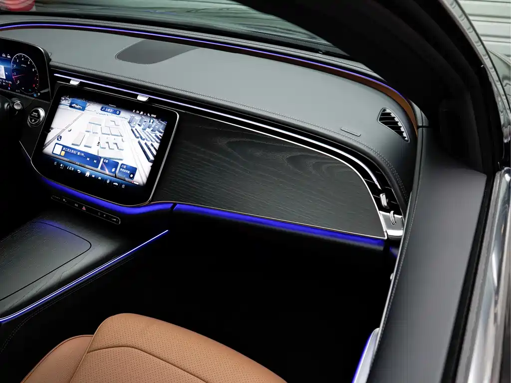 Mercedes-Benz E-Class 2024 — фото 19
