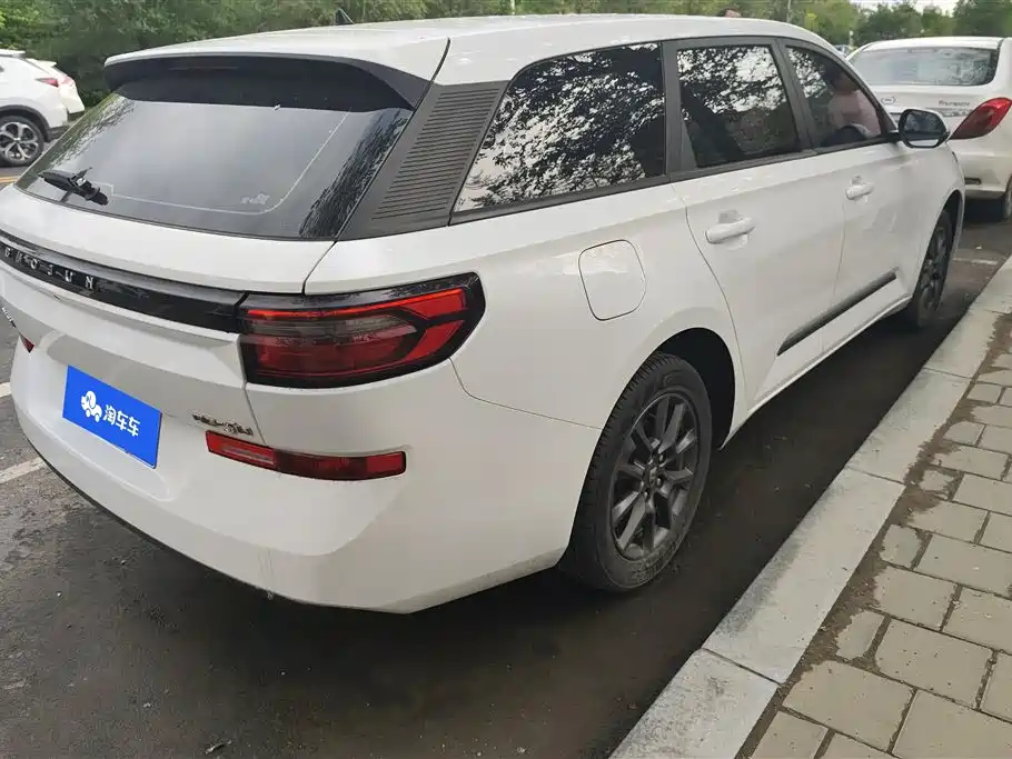 Baojun RC-5 2021 — фото 3
