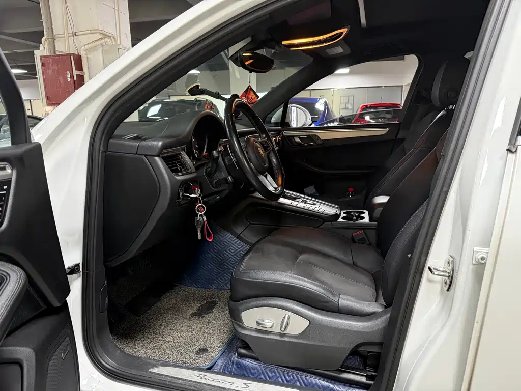 Porsche Macan 2014
