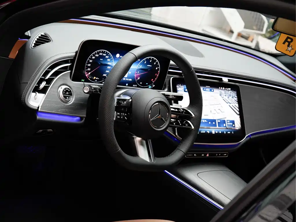 Mercedes-Benz E-Class 2024 — фото 10