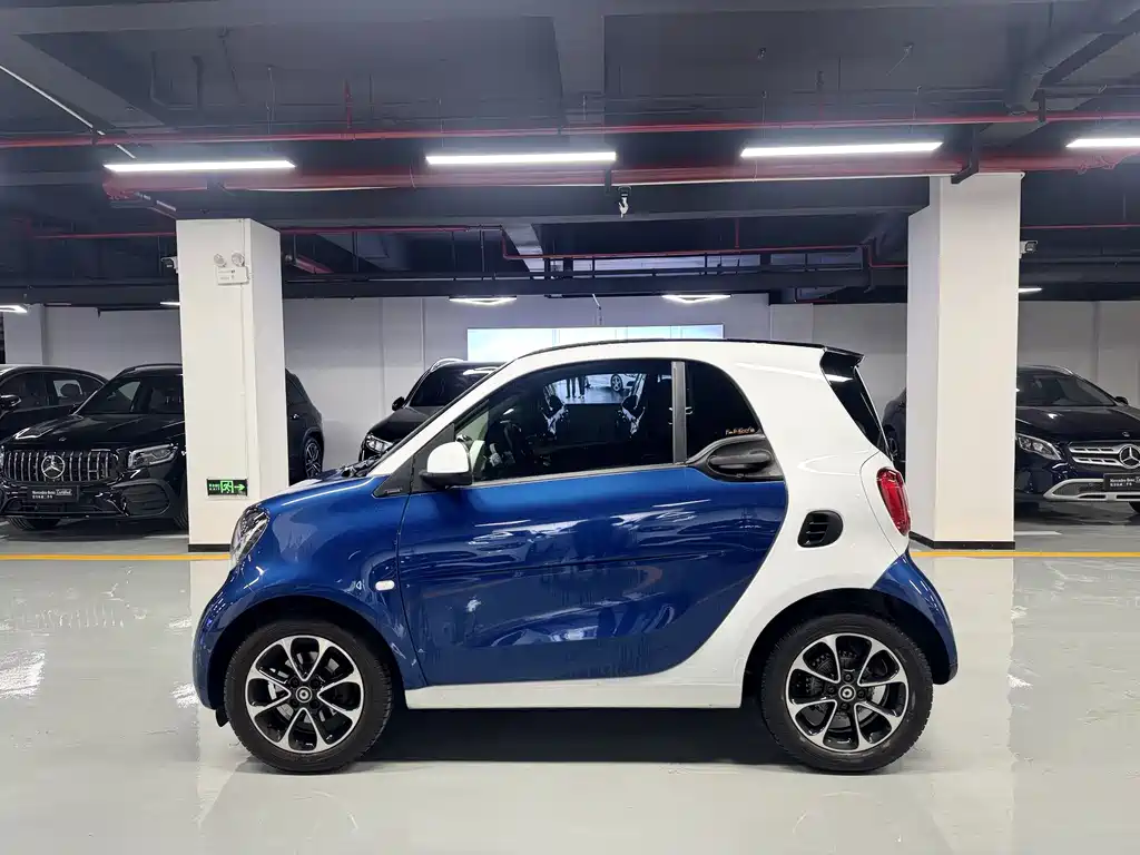 smart Fortwo 2017 — фото 8
