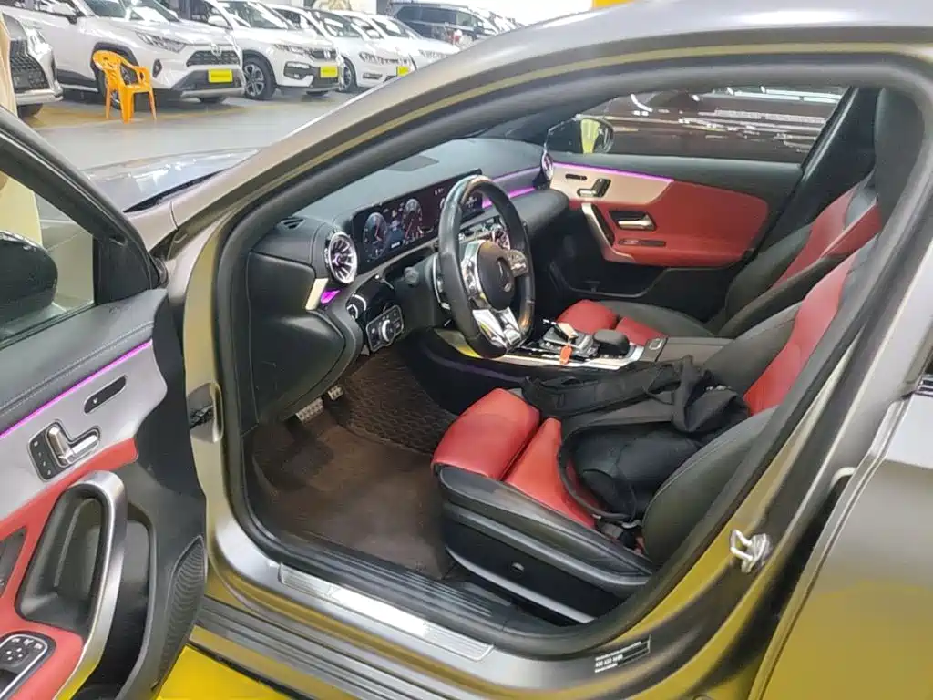 Mercedes-Benz A-Class AMG 2021 — фото 16