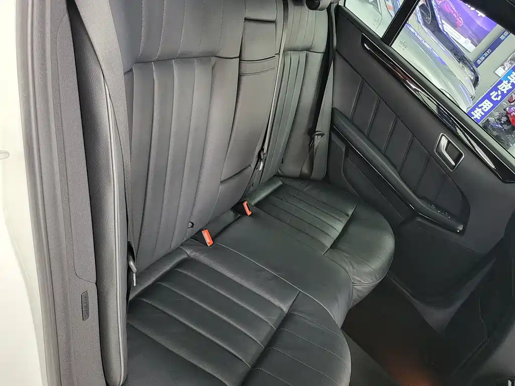 Mercedes-Benz E-Class 2014