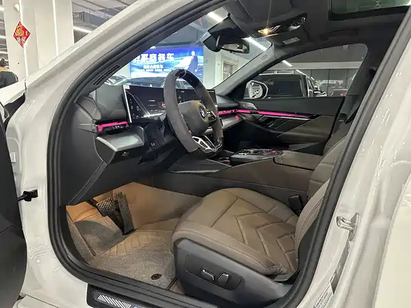 BMW 5 Series 2025