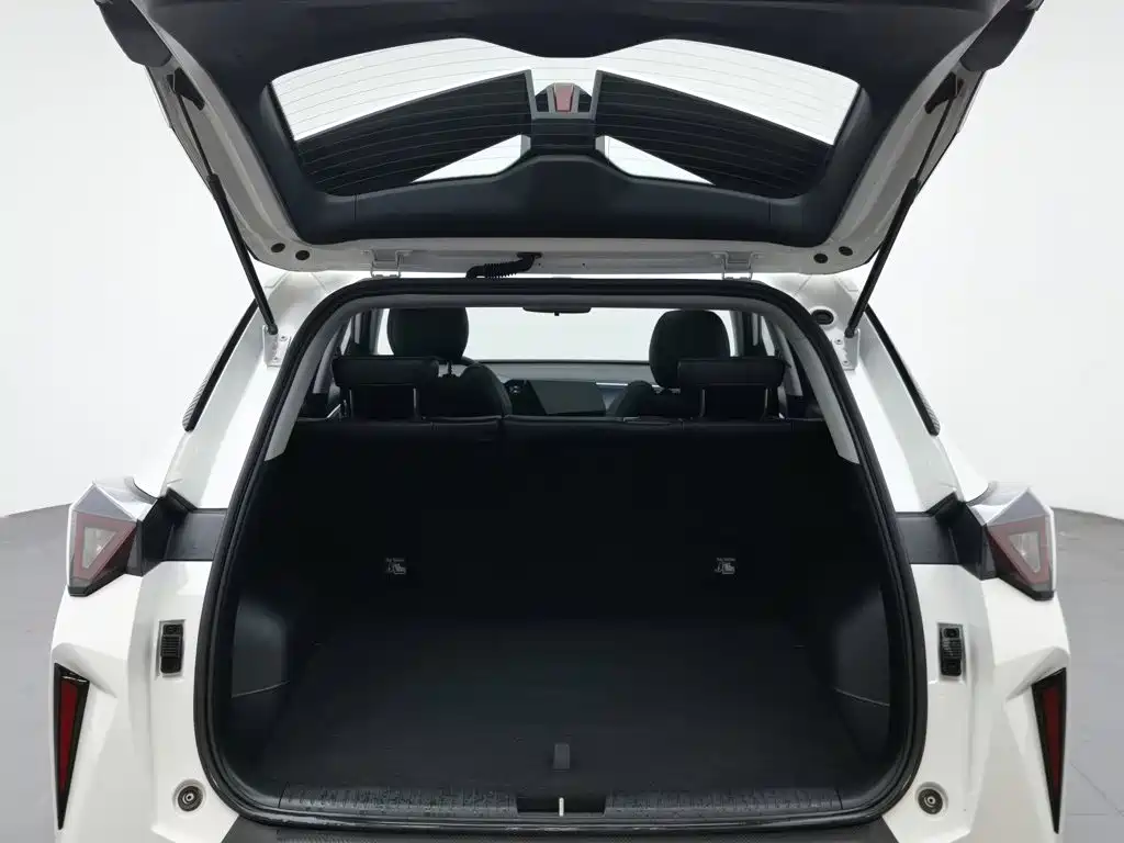 GAC Trumpchi GS3 2025 — фото 16
