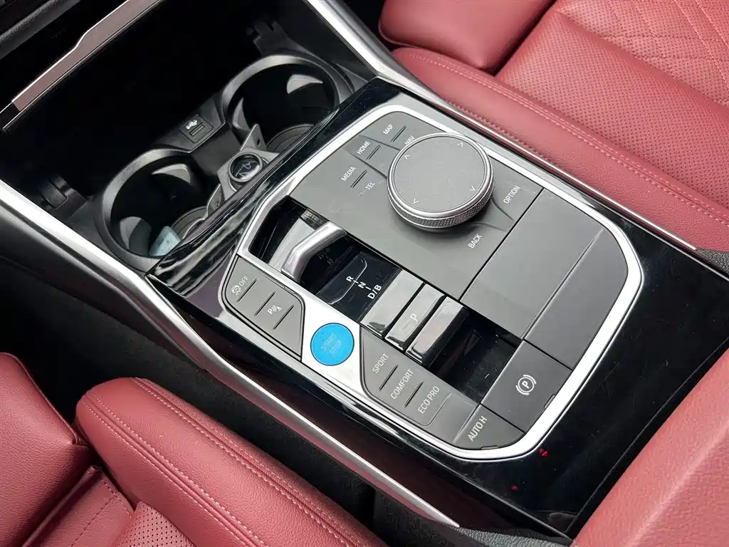 BMW i3 2024 — фото 10