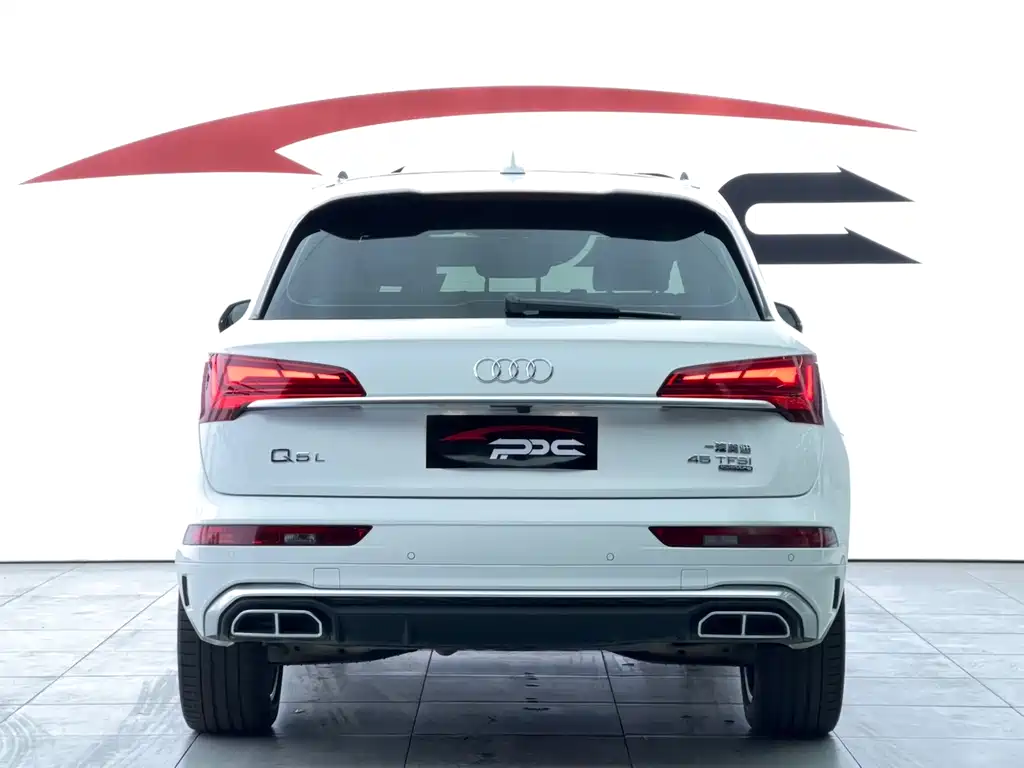 Audi Q5L 2022 — фото 27