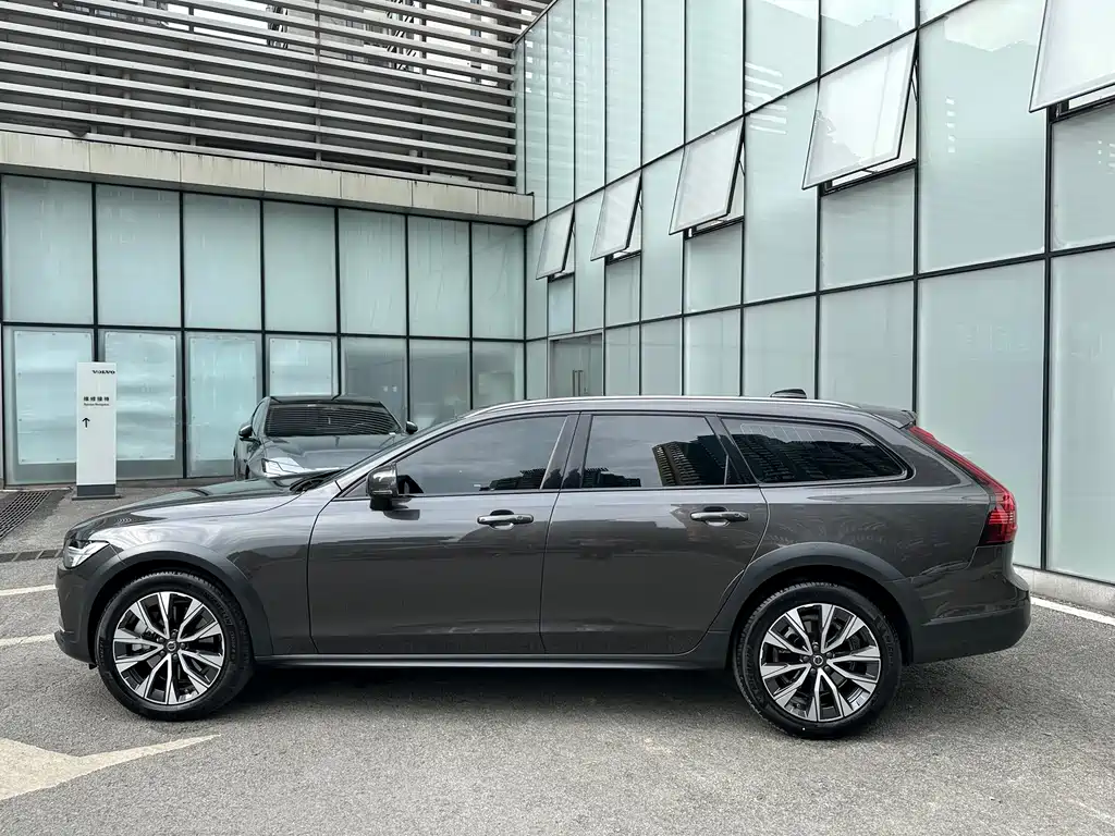 Volvo V90 2024 — фото 5