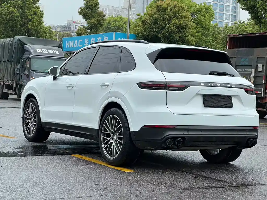 Porsche Cayenne 2019 — фото 7