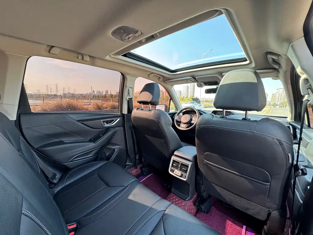 Subaru Forester 2019 — фото 30