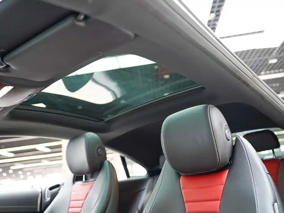 Mercedes-Benz E-Class 2023 — фото 12