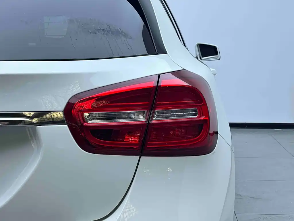 Mercedes-Benz GLA 2017 — фото 10