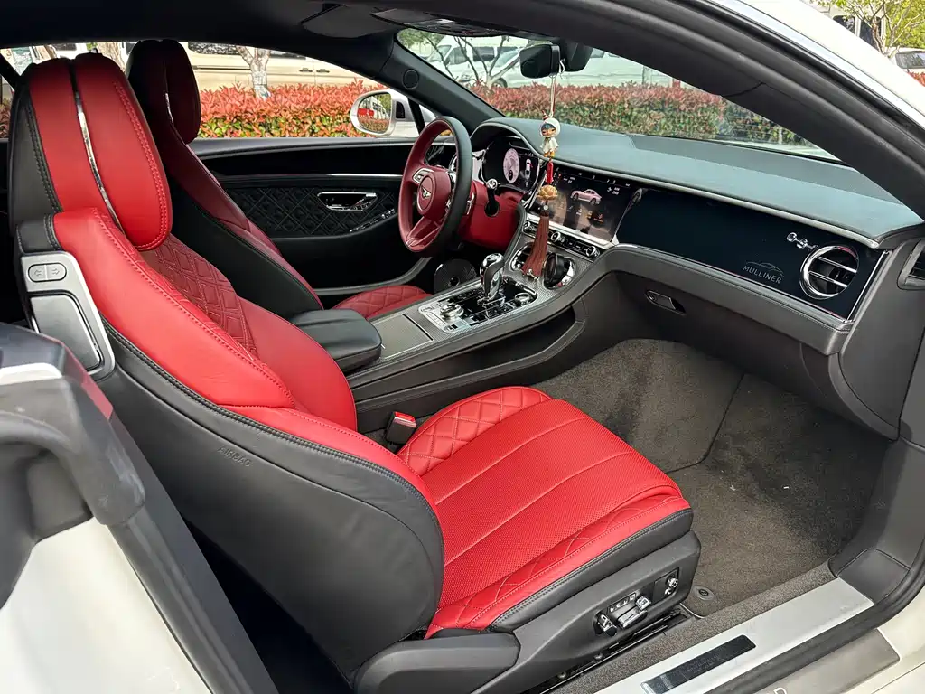 Bentley Continental 2022 — фото 14