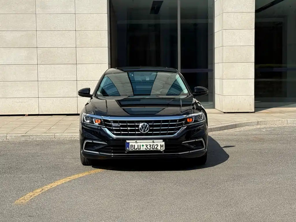 Volkswagen Passat PHEV 2020 — фото 2