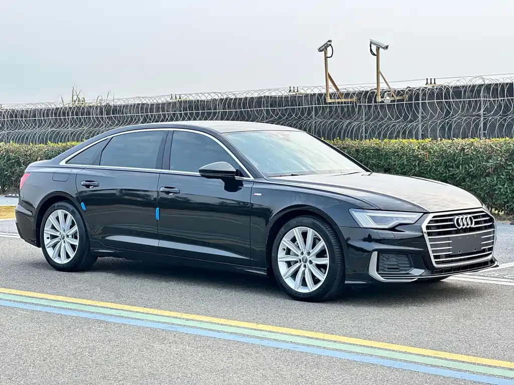 Audi A6L 2022 — фото 3