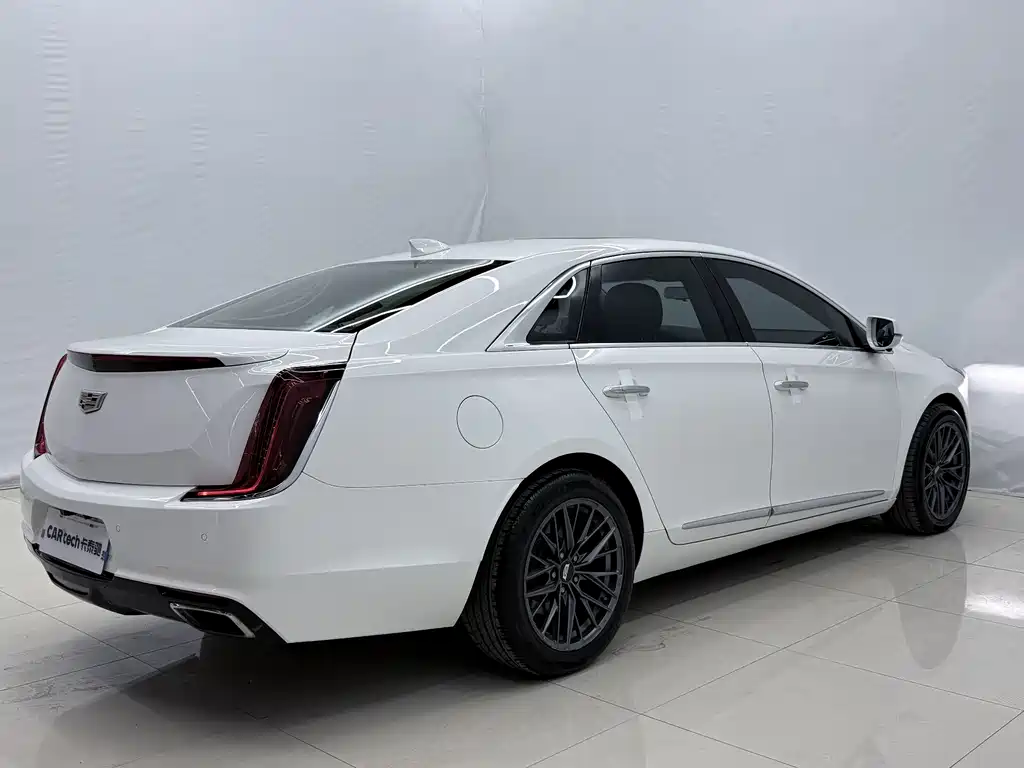 Cadillac XTS 2019 — фото 12