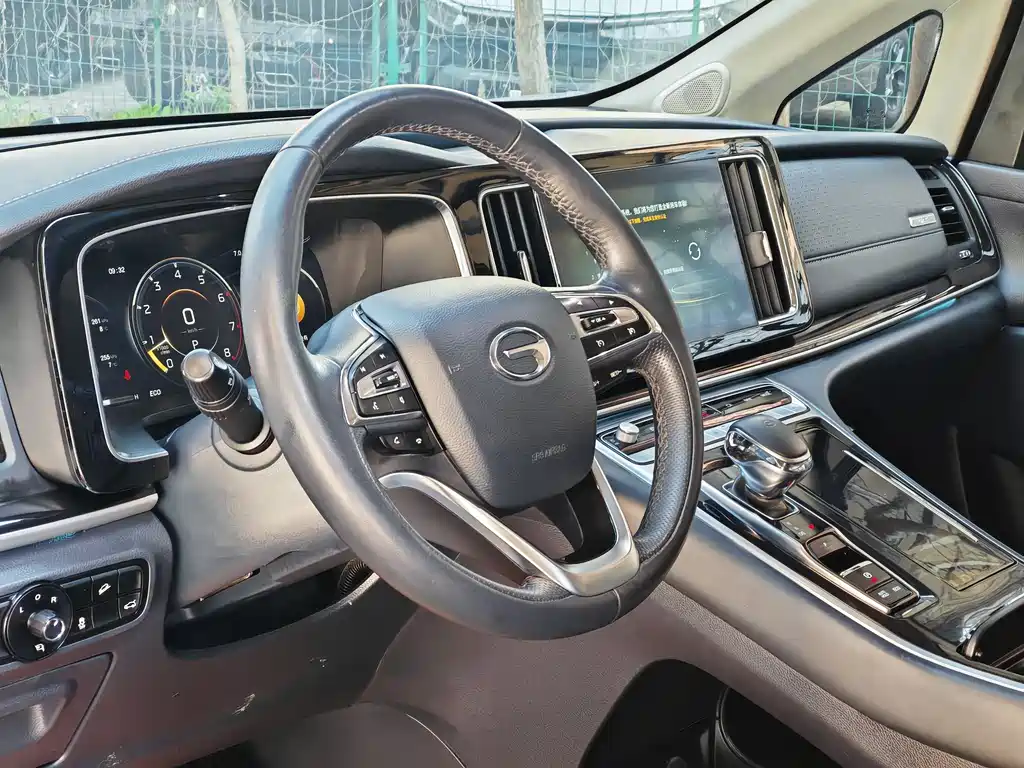 GAC Motor Trumpchi M8 2023 — фото 18