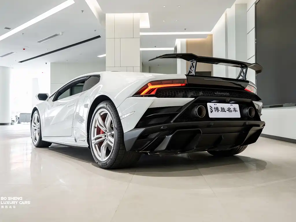 Lamborghini Huracán 2021 — фото 12
