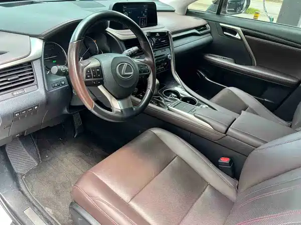 Lexus RX 2021