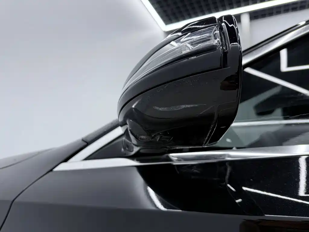 Mercedes-Benz E-Class 2022 — фото 17