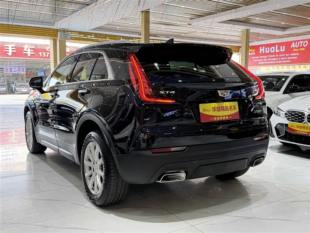 Cadillac XT4 2020 — фото 4