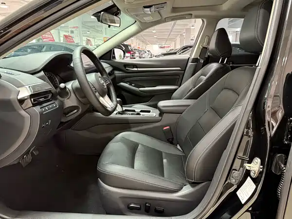 Nissan Teana 2023