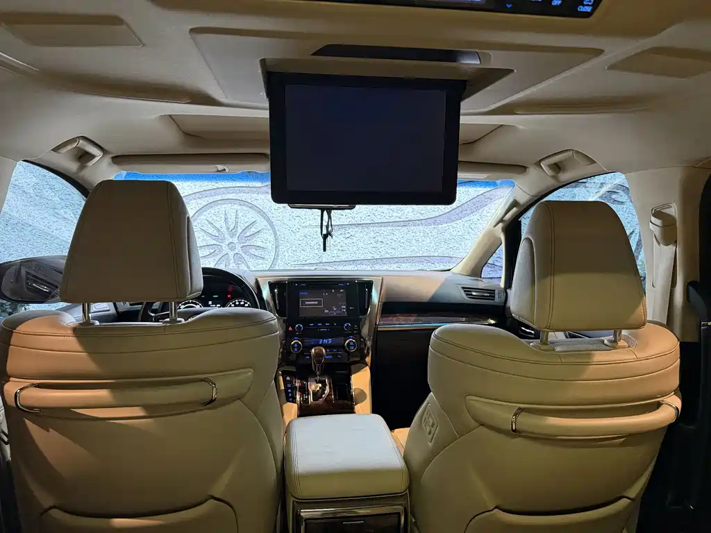Toyota Alphard 2019 — фото 11