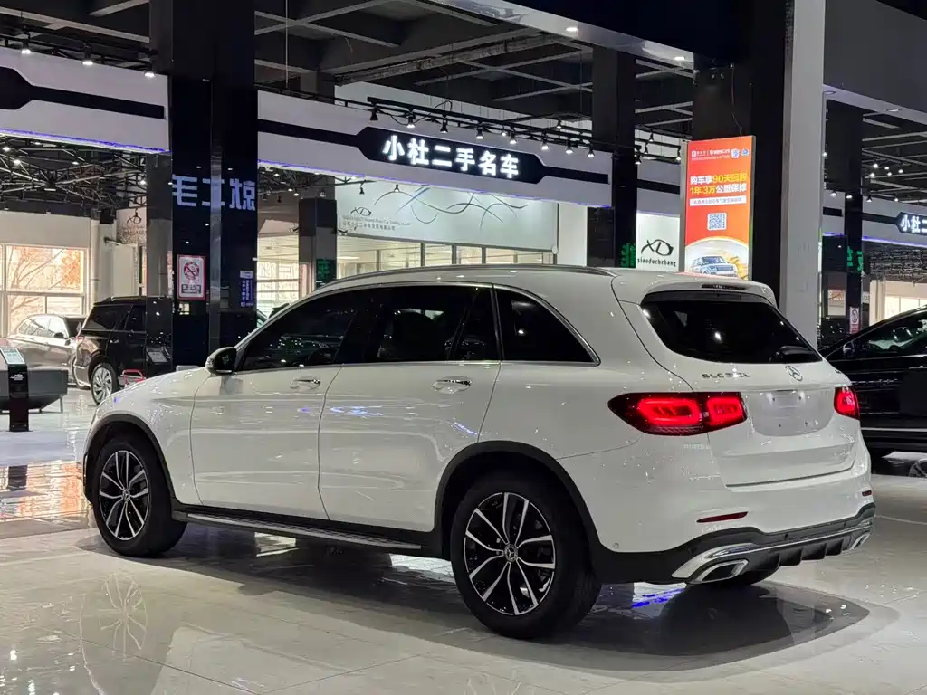 Mercedes-Benz GLC 2022 — фото 3