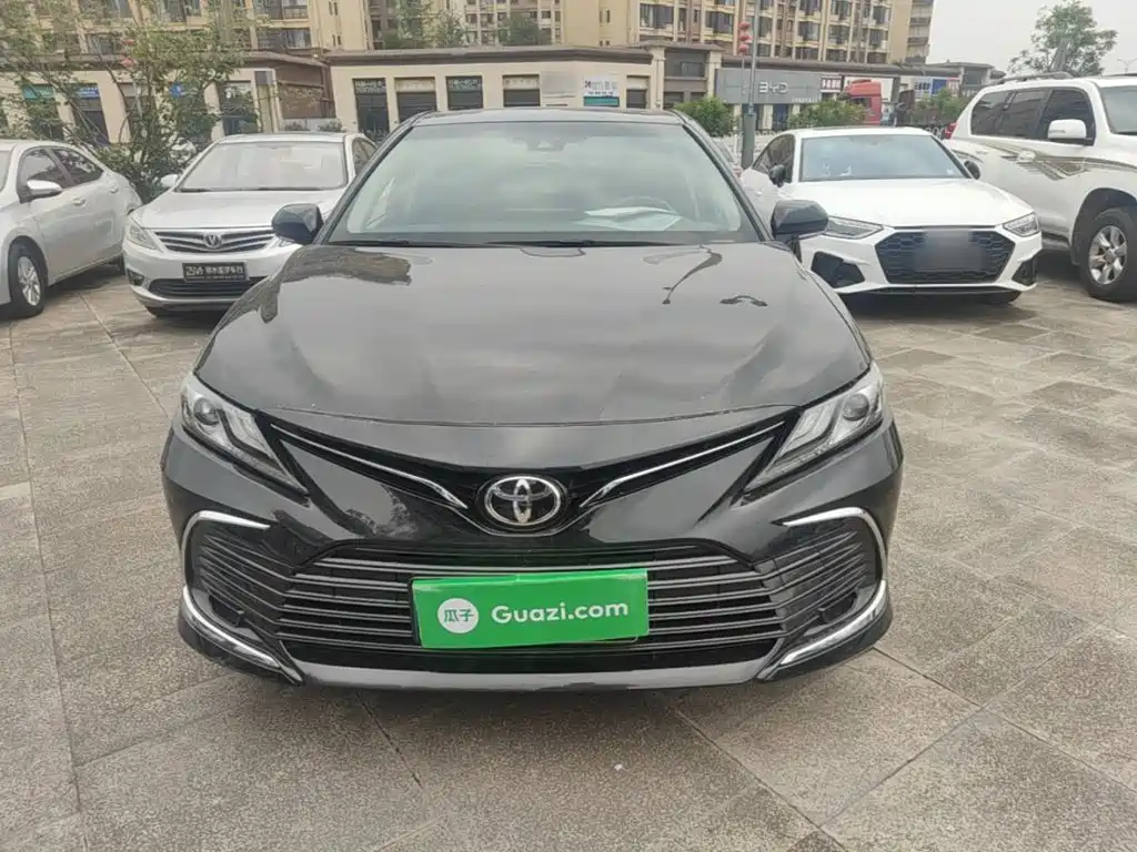 Toyota Camry 2022 — фото 3